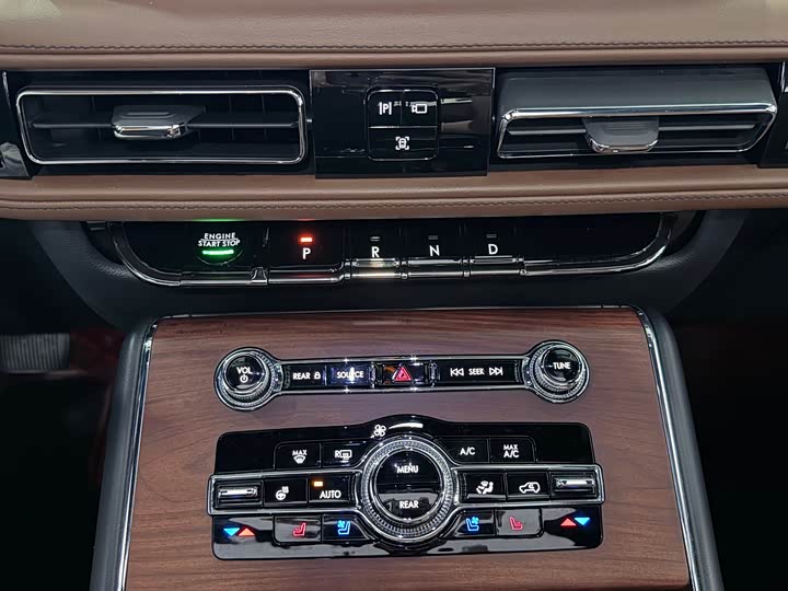 Lincoln Aviator, 2021 — фото 9 из 9