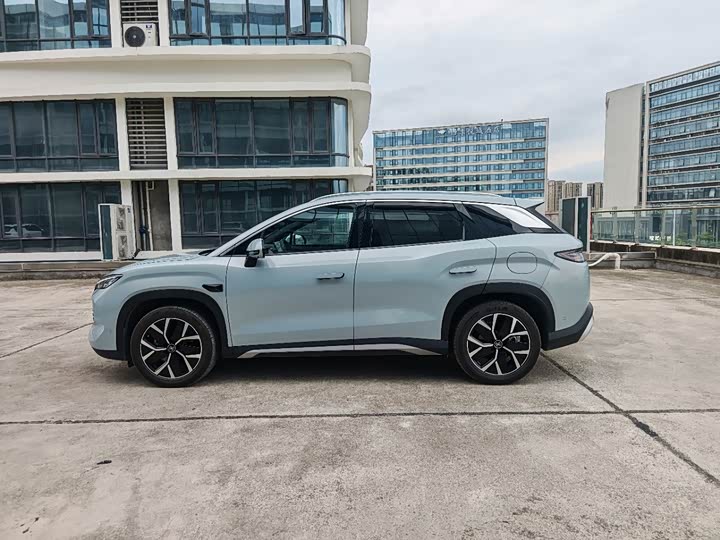 BYD Song L DM-i Hybrid, 2024 — фото 2 из 9
