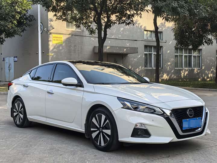 Nissan Teana, 2022 — фото 3 из 9