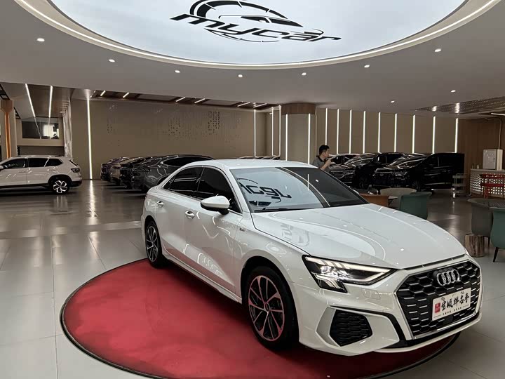 Audi A3, 2023 — фото 3 из 9