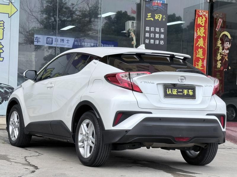Toyota C-HR, 2022 — фото 5 из 12