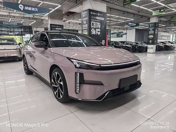 Geely Galaxy L6, 2024 — фото 3 из 9
