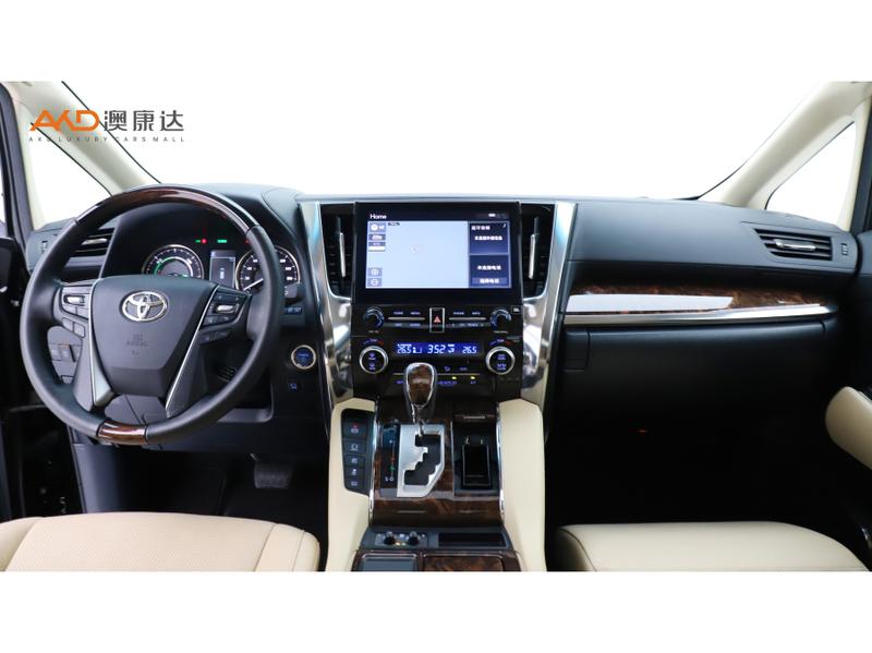 Toyota Alphard, 2022 — фото 5 из 8