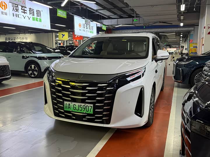 BYD Xia, 2024 — купить в Ярославле под ключ