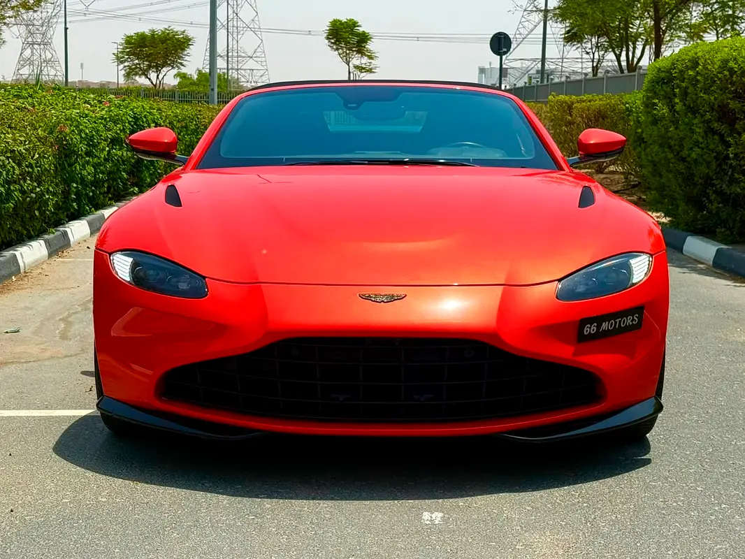 Aston Martin Vantage, 2022 — фото 3 из 10