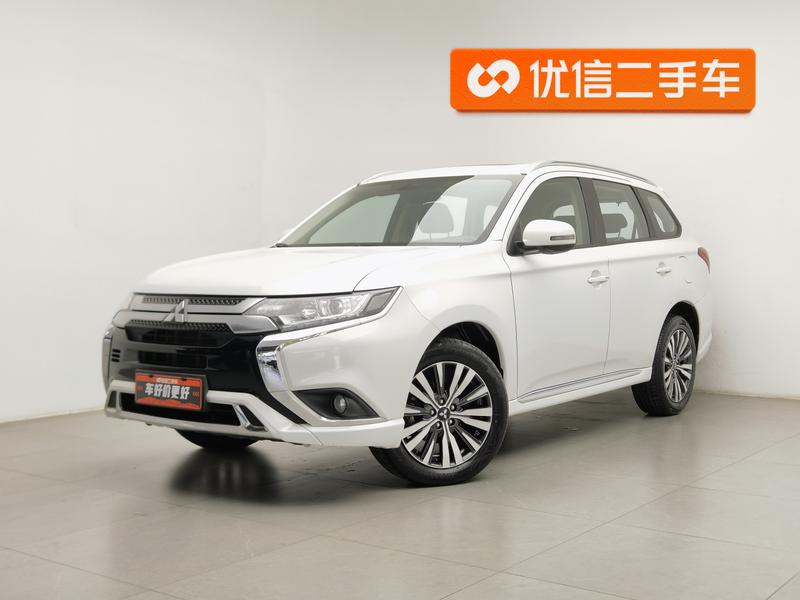 Mitsubishi Outlander, 2021 — купить в Перми под ключ