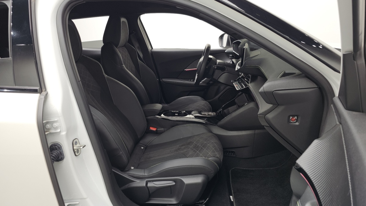 Peugeot 2008, 2023 — фото 11 из 12