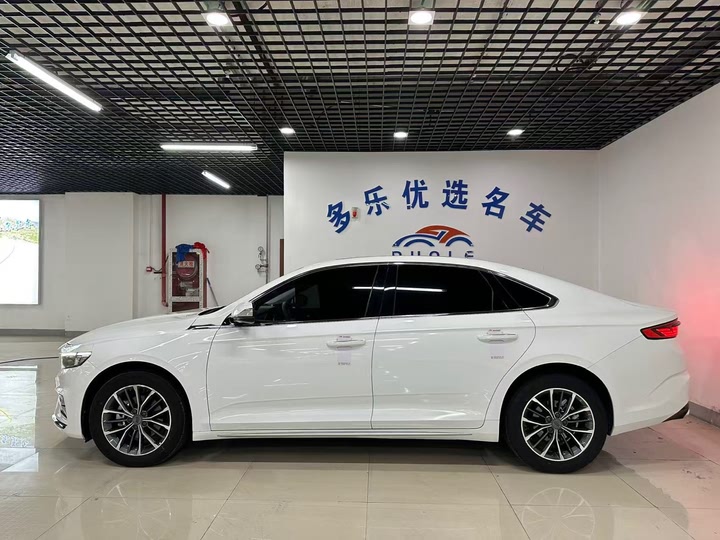 Geely Preface, 2023 — фото 9 из 12