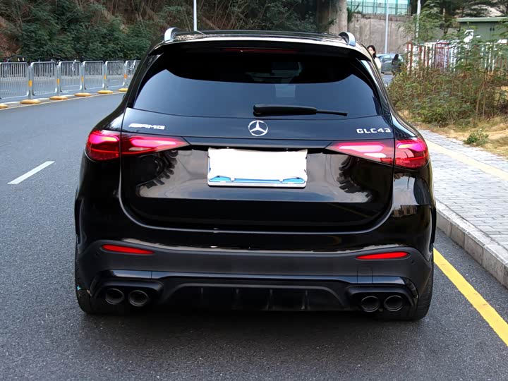 Mercedes-Benz GLC-Class AMG, 2025 — фото 5 из 9