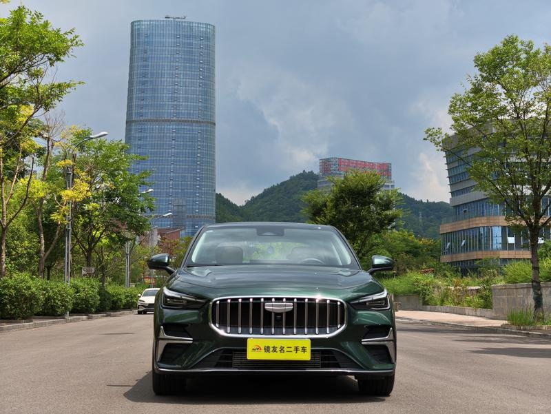 Geely Emgrand, 2025 — фото 2 из 12