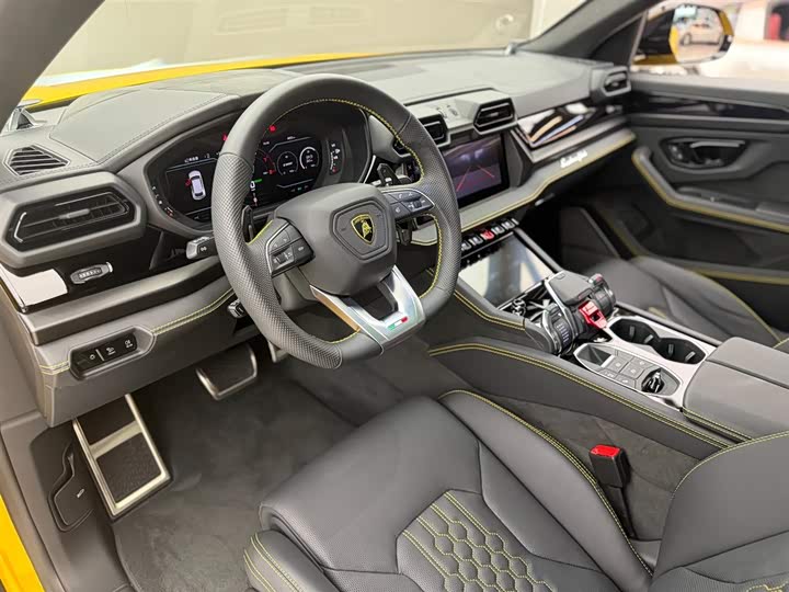 Lamborghini Urus SE, 2025 — фото 4 из 9