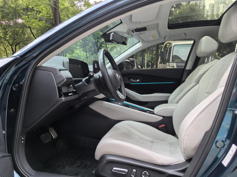 Honda Accord Hybrid, 2023 — фото 11 из 12