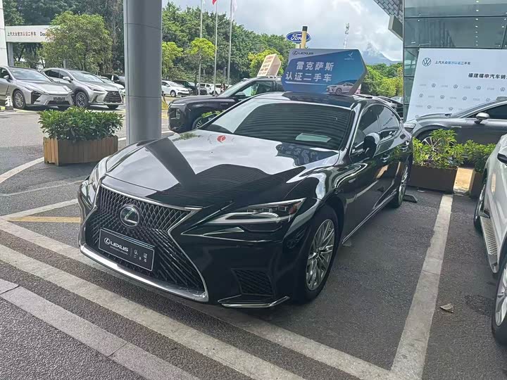 Lexus LS, 2022 — купить в Иванове под ключ