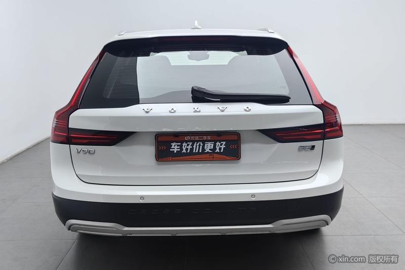 Volvo V90, 2026 — фото 3 из 12