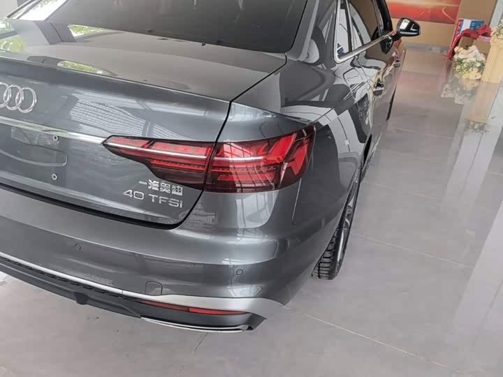 Audi A4L, 2023 — фото 8 из 9