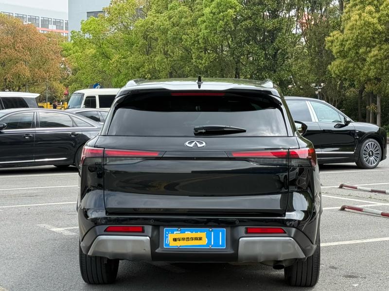Infiniti QX60, 2023 — фото 5 из 12