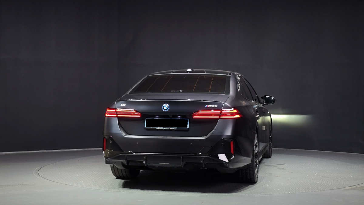 BMW i5, 2023 — фото 4 из 12