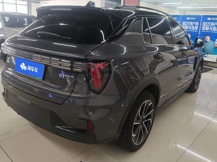 Lynk & Co 01 EM-P Hybrid, 2023 — фото 3 из 9