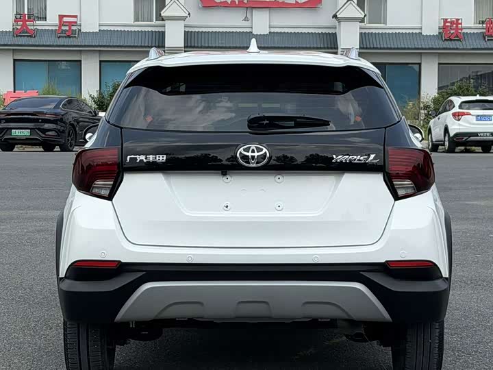Toyota Yaris L Hatchback, 2021 — фото 5 из 9