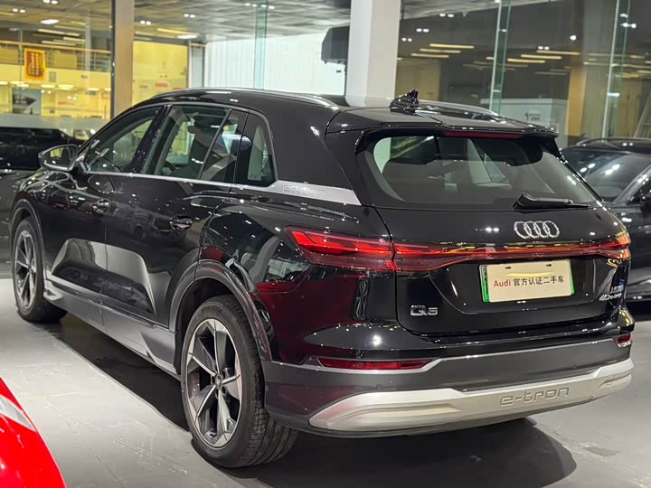 Audi Q5 e-tron, 2024 — фото 6 из 9