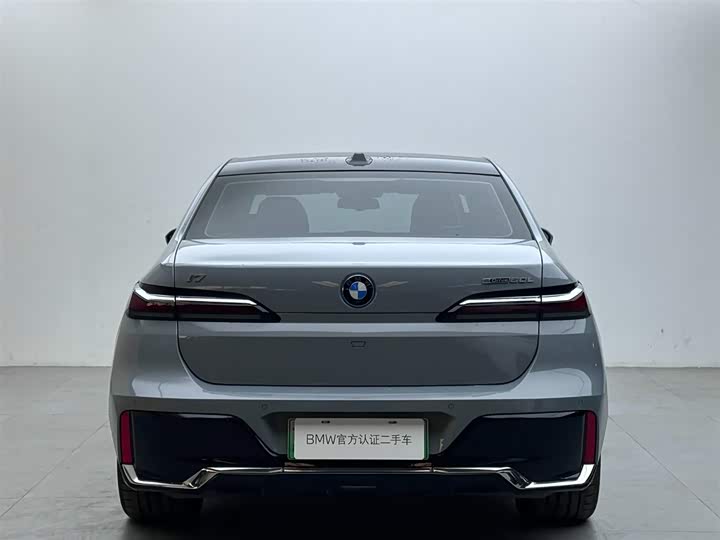 BMW i7, 2023 — фото 5 из 9
