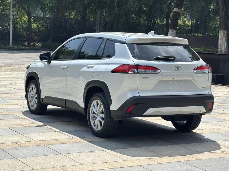 Toyota Corolla Cross, 2026 — фото 4 из 10