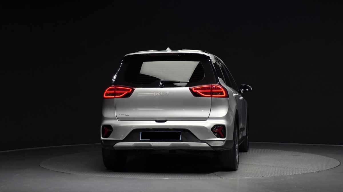 Kia Niro, 2022 — фото 4 из 12