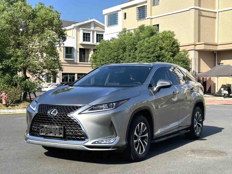 Lexus RX, 2022 — купить в Иванове под ключ