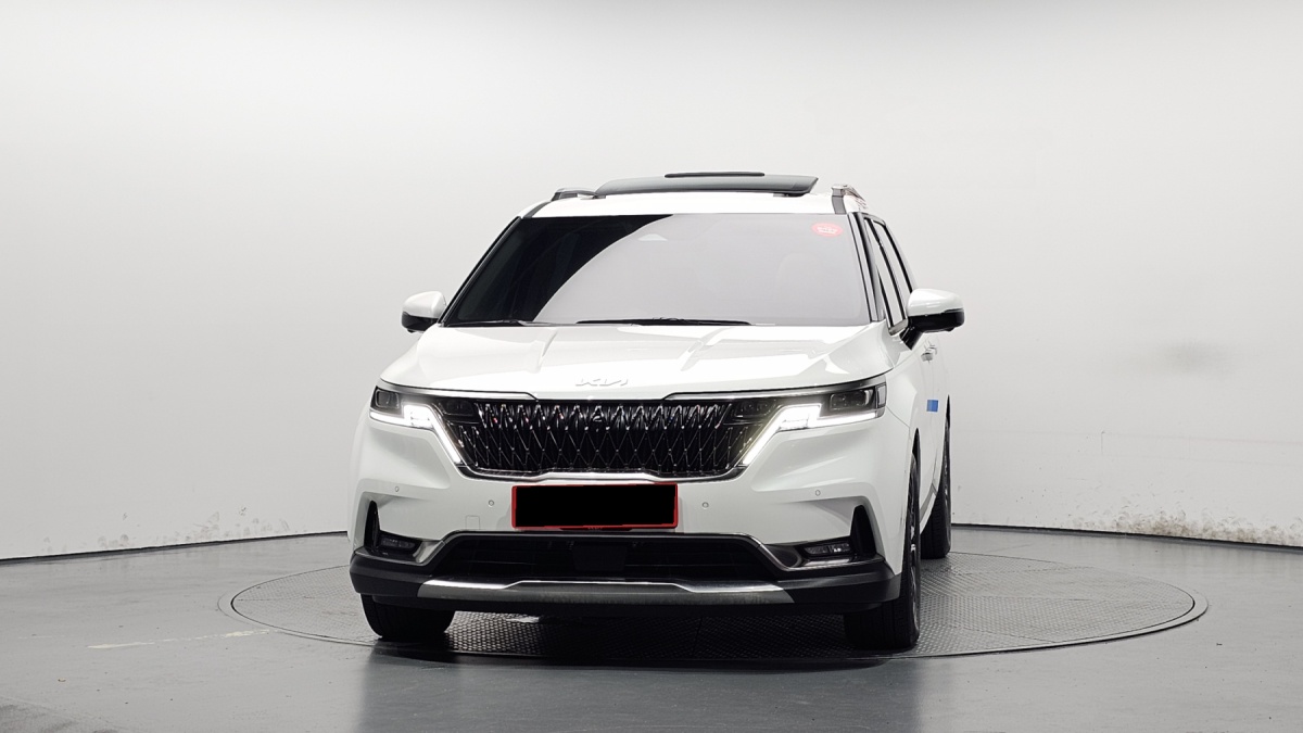 Kia Carnival, 2023 — фото 3 из 12