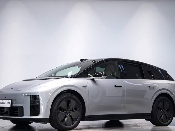 LiXiang i6, 2025 — купить в Санкт-Петербурге под ключ