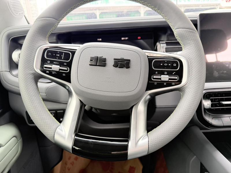 BAIC Beijing BJ40 Hybrid, 2025 — фото 9 из 12
