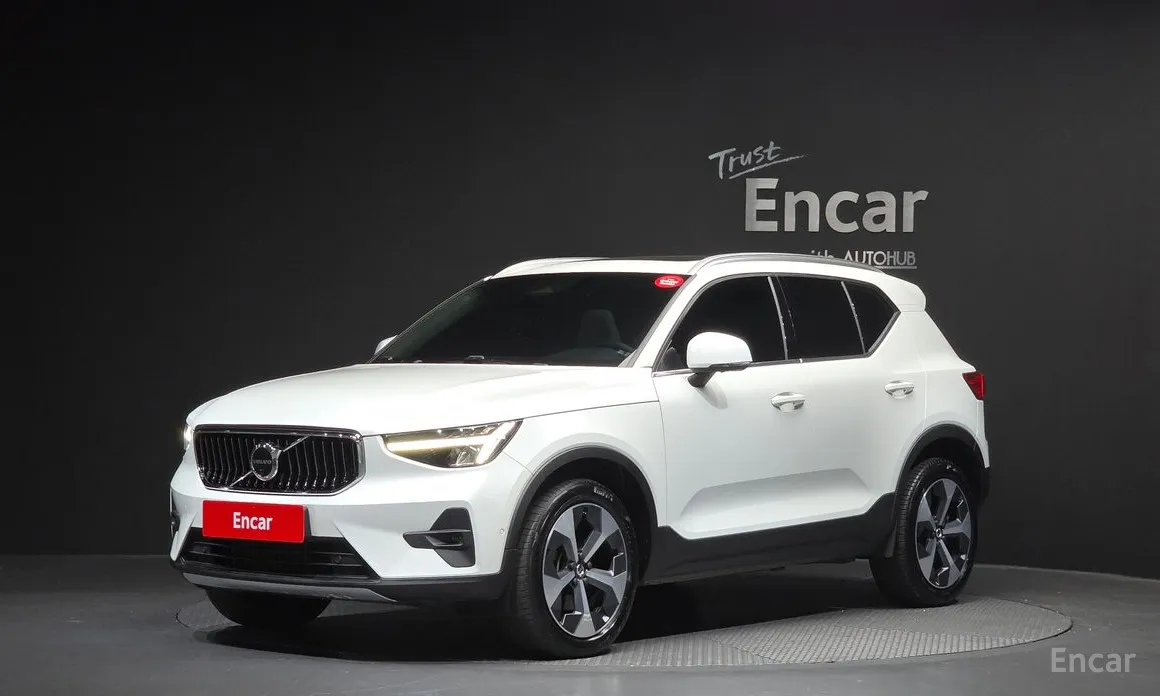 Volvo XC40, 2022 — купить в Иванове под ключ