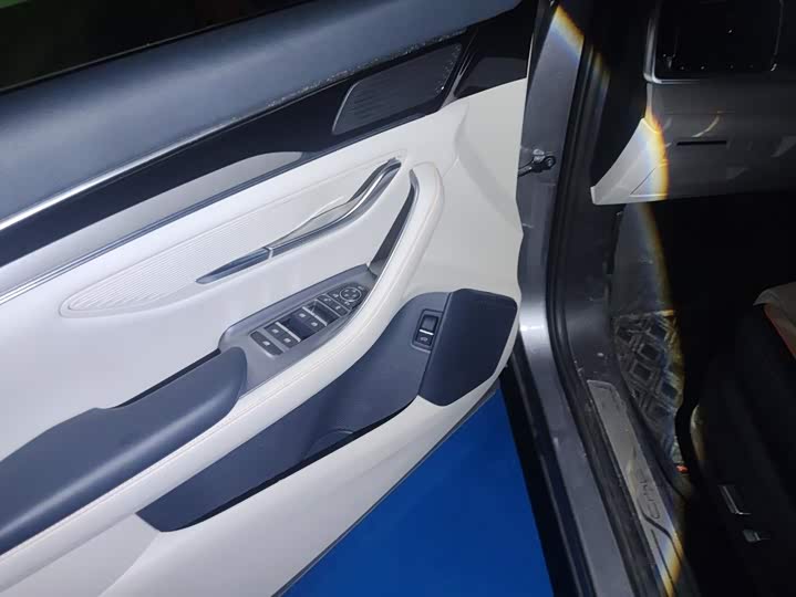 BYD Qin Plus, 2023 — фото 7 из 9