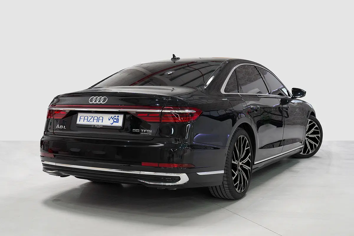 Audi A8, 2023 — фото 3 из 10