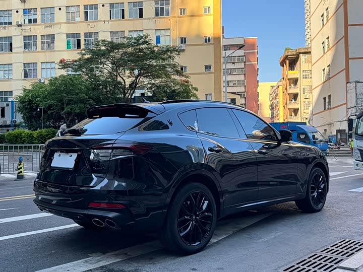 Maserati Levante, 2021 — фото 6 из 9