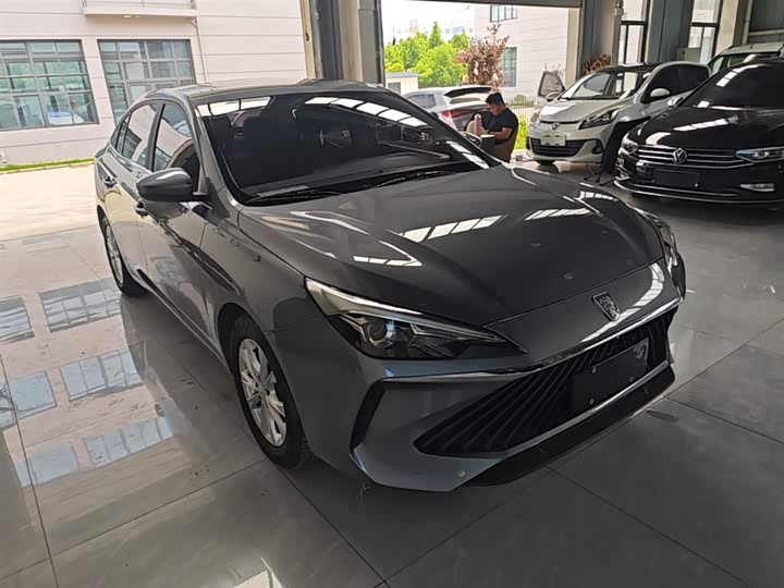 Roewe i5, 2024 — фото 4 из 9