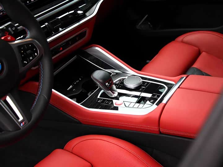 BMW X5 M, 2024 — фото 6 из 9