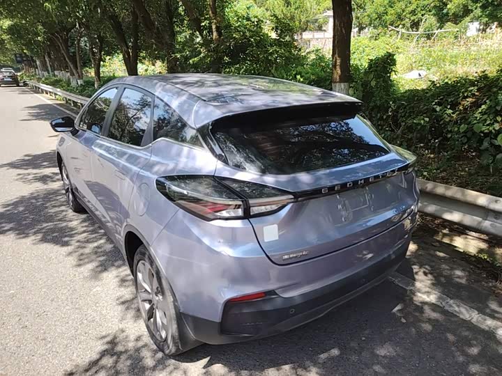 Geely Geometry M6, 2023 — фото 5 из 9
