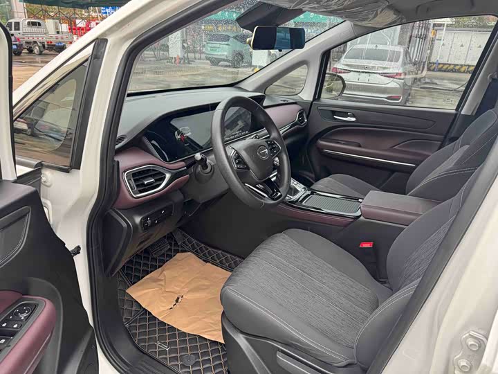 GAC Trumpchi M6, 2023 — фото 4 из 9