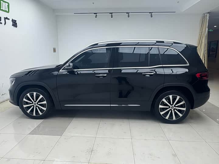 Mercedes-Benz GLB-Class, 2024 — фото 4 из 9