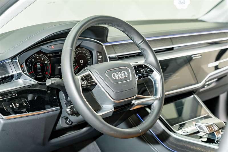 Audi A8, 2024 — фото 8 из 12