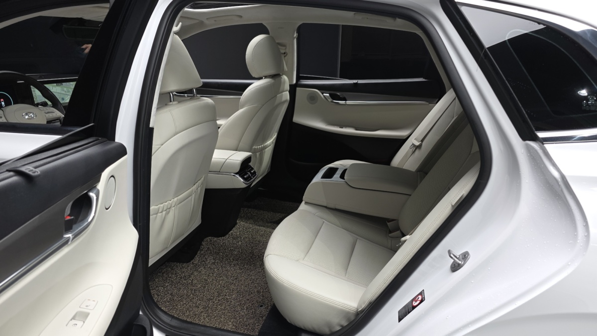Hyundai Grandeur, 2022 — фото 12 из 12