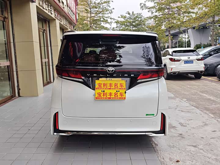 Toyota Vellfire, 2025 — фото 5 из 12