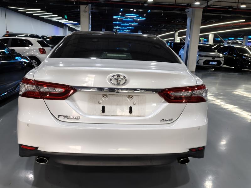 Toyota Camry, 2022 — фото 5 из 11