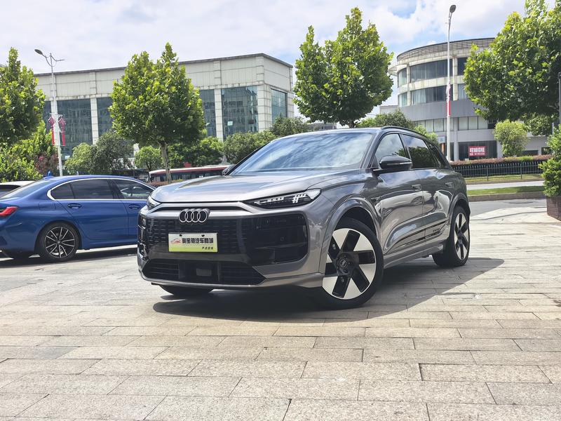 Audi Q6L e-tron, 2025 — купить в Смоленске под ключ