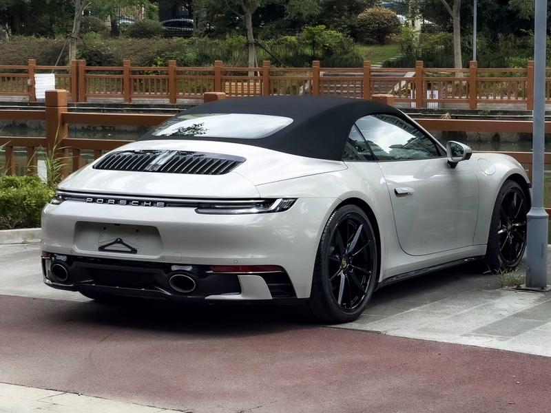 Porsche 911, 2022 — фото 5 из 8