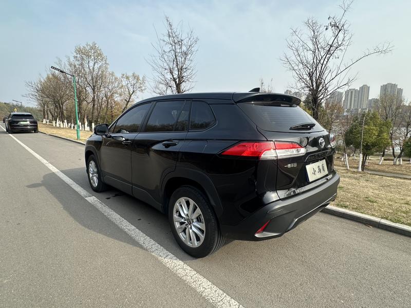 Toyota Corolla Cross, 2024 — фото 4 из 9