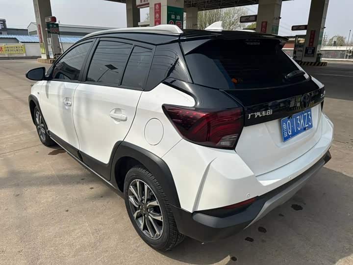 Toyota Yaris L Hatchback, 2022 — фото 7 из 9