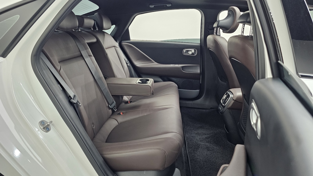 Hyundai Ioniq 6, 2022 — фото 12 из 12