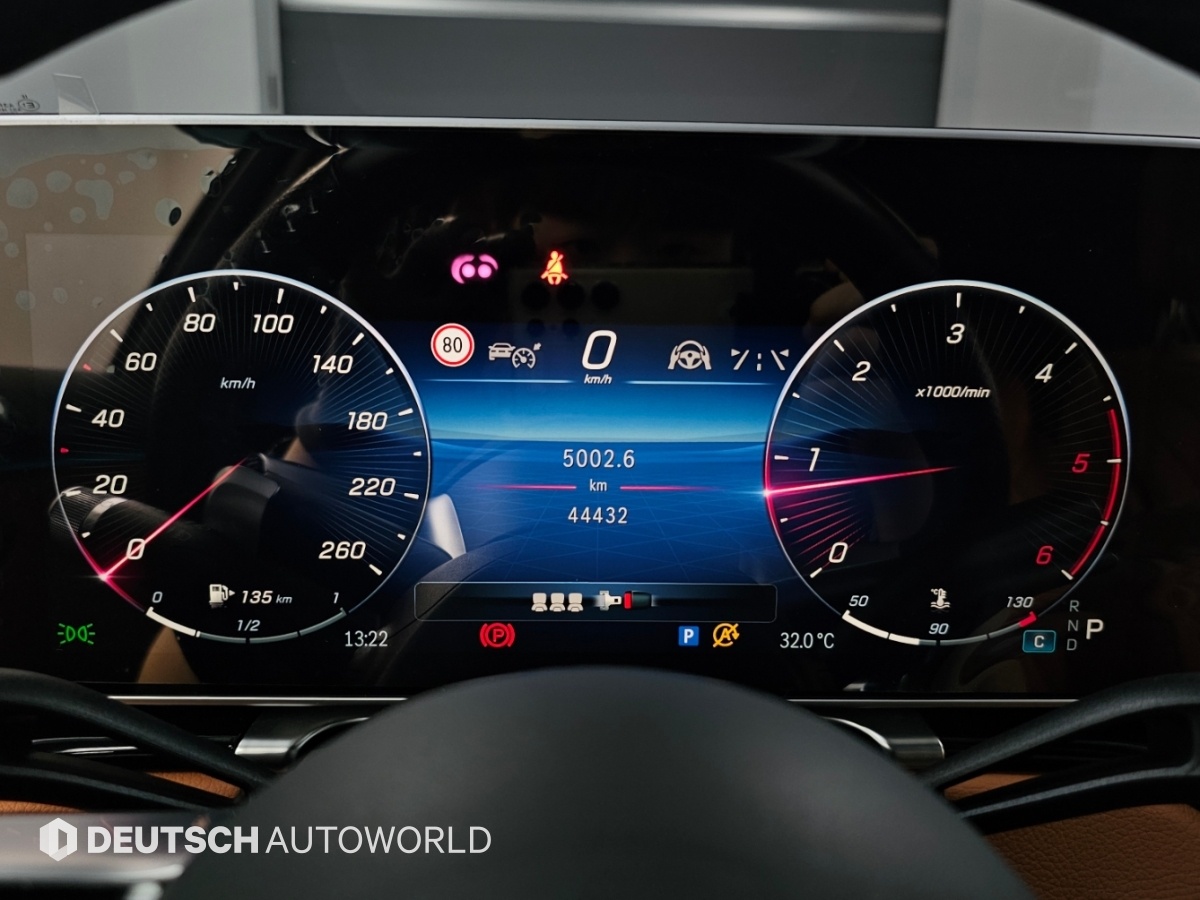 Mercedes-Benz S-Class, 2023 — фото 7 из 12